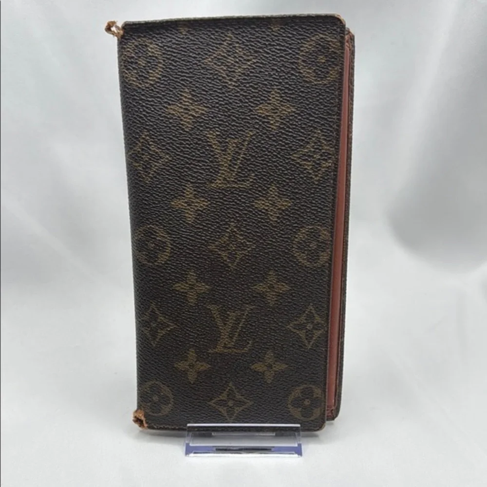 Louis Vuitton Brown Monogram CheckBook/ Long Wallet | Men’s | Pre-Owned |